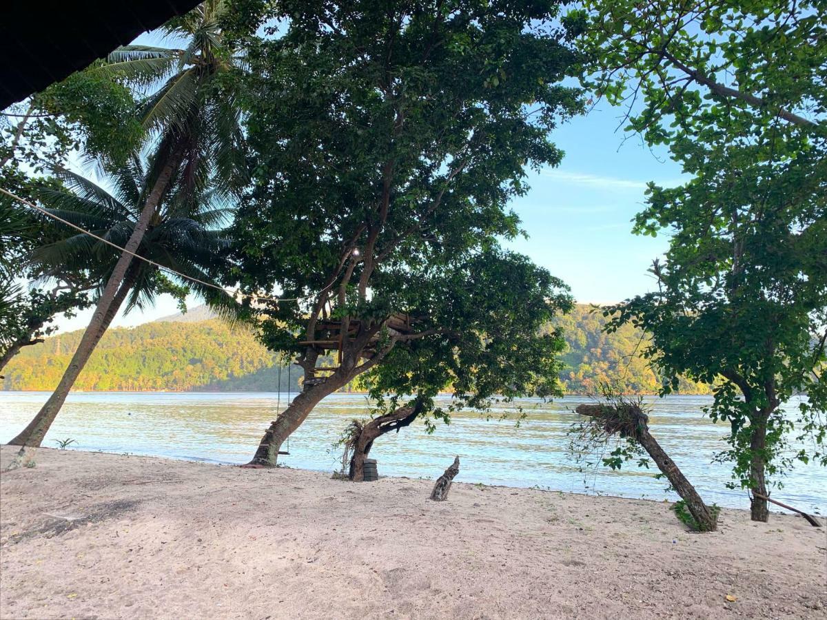 White Sands Beach Resort Lembeh Bitung Exterior foto